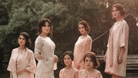 Rini Yulianti, DJ Yasmin, Citra Radityo, Ajeng Kartika, Garneta Haruni dan Sheza Idris menamai perkumpulan mereka dengan nama Geng Dazzling. Foto: Dok. Instagram