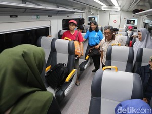 Sementara Penumpang Bisa Naik KA Bandara Cukup Pakai Tarif KRL
