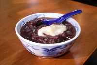 Aneh! Ramen dengan Kuah Kacang Merah dan Topping Whipped Cream