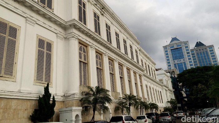 Lembaga Manajemen Aset Negara (LMAN) akan mengelola aset bangunan bersejarah Gedung AA Maramis yang berada di Kompleks Kementerian Keuangan.