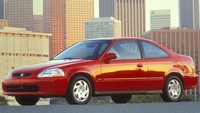 Dalam sebuah laporan dari National Insurance Crime Bureau (NICB), model mobil yang paling banyak menjadi incaran pencuri adalah mobil jenis sedan bekas berukuran sedang seperti Honda Civic 1998 sebanyak 49.547 unit di Amerika Serikat. Foto: Pool