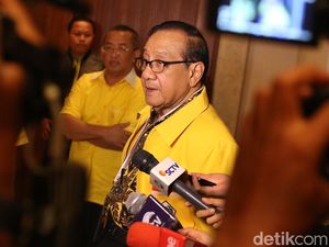 Akbar Tandjung: 26 Januari Alumni UNS Deklarasi Dukung Jokowi