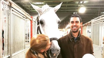 Nassar yang berusia 26 tahun telah menorehkan berbagai prestasi. Ia pun membimbing Jennifer yang baru berumur 21 tahun untuk mengikuti jejaknya. Foto: Instagram