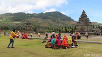 Dataran Tinggi Dieng di Banjarnegara, pasti jadi incaran wisatawan. Selamat mendatangi Bukit Sikunir, Telaga Warna sampai komplek Candi Arjuna (Uje Hartono/detikTravel)