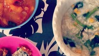 Bukan hanya jago masak makanan Barat saja, Tata juga jago masak Bubur Manado yang disantap pakai sambal tomat sebagai pelengkap. Foto: Instagram @tatacahyani