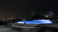 Traveler dapat berwisata ke Taman Love hingga malam hari karena objek wisata ini beroperasi dari Pukul 10.00-20.00 WIB (Wisma Putra/detikTravel)