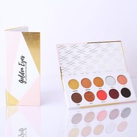 Jika brand lokal kebanyakan merilis liquid lipstick, brand lokal Luxcrime menggebrak industri kecantikan Indonesia dengan merilis palette eyeshadow dengan warna-warna kekinian. Golden Eye Palette memiliki warna eyeshadow bernuansa merah, gold dengan aksen shimmery yang sangat mengikuti tren makeup mata 2017.  Foto: dok. Luxcrime.