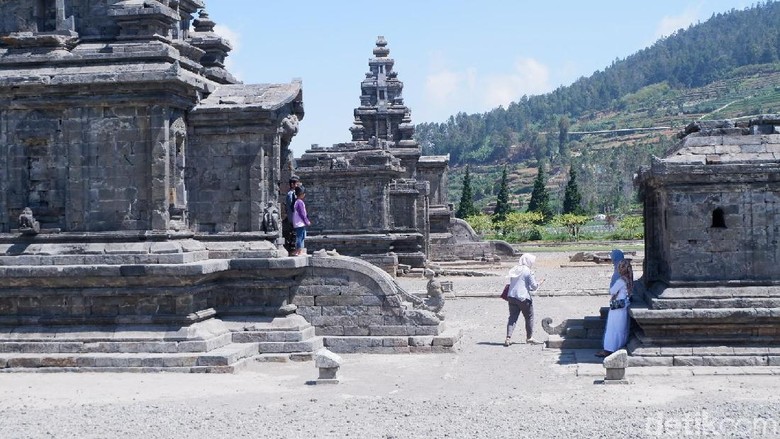 Komplek Candi Arjuna (Uje Hartono/detikTravel) Komplek Candi Arjuna (Uje Hartono/detikTravel)