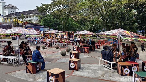 Jalan-jalan Sambil Nonton Budaya Sunda di Festival Siliwangi