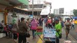 Penampakan Opang dan PKL Mangkal Lagi di Trotoar Stasiun Tanah Abang