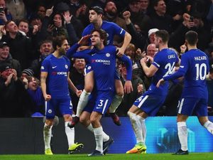 Si Biru Mencari Akhir Tahun yang Manis