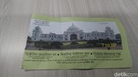 Berapa tiketnya? Jangan kaget ya, untuk memasuki kawasan ini Anda hanya dikenakan tarif sama dengan warga lokal yakni 10 Rupee atau setara Rp 2000 saja! (Masaul/detikTravel)