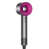 Hair dryer revolusioner dan termahal di dunia menjadi produk kecantikan yang dibicarakan di 2017 ini.  Adalah Dyson Supersonic, hair dryer yang dibenaderol Rp 6 juta yang memiliki kelebihan-kelebihannya. Hair dryer ini dapat mengontrol panas, namun tetap bisa mengeringkan dan men-styling rambut lebih cepat dibanding hair dryer umumnya.  Foto: dok. Dyson.