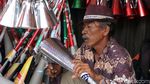 Jelang Pergantian Tahun, Pedagang Terompet Kembali Menjamur