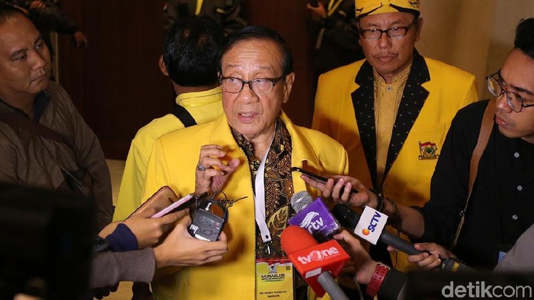 Akbar Minta Airlangga Klarifikasi soal Suap PLTU Riau-1 Akbar Minta Airlangga Klarifikasi soal Suap PLTU Riau-1