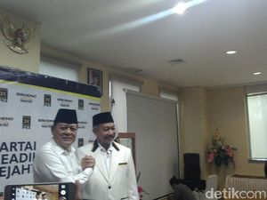Gerindra-PKS-PAN Resmi Usung Sudrajat-Syaikhu di Pilgub Jabar 2018