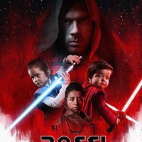 Suka film Star Wars? Keluarga Josh Rossi melakukan sesuatu yang unik untuk membuat kartu Natal. Fotografer 33 tahun itu mengambil tema utama Star Wars dengan model anak-anaknya.