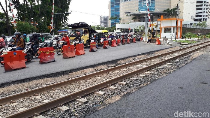 Soal Pemasangan Block Rel Depan RSI, Daop 8: Kewenangan Pemkot