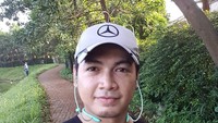 Dari beberapa foto yang ia unggah, rupanya lari menjadi olahraga kegemaran Tommy. ayo olahraga jgn tunggu sakit baru olahraga #health #runningman #morning #lovemylife #run #jogging, tulisnya. Foto: Instagram @tommykurniawann