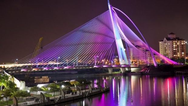 Jembatan di Putrajaya Jembatan di Putrajaya, Malaysia