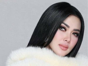 Gandeng 2 Penyanyi, Syahrini Ajak Anang di Konser Tunggalnya?