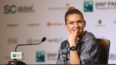 Gaya Simona Halep di 2017: Kostum Biru Laut Sampai Bra Kuning Mencolok Mata