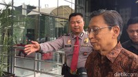 Dia kemudian langsung menuju ruang pemeriksaan di lantai 2. (Nur-detikcom)