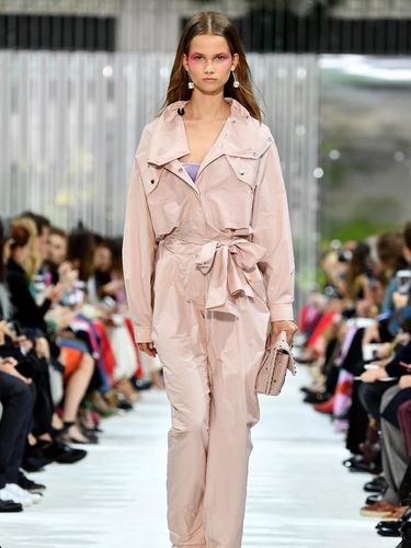 Fashion People Perlu Tahu 5 Warna yang Bakal Tren di 2018