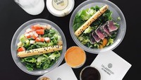 Menjadi public figure tentu menuntut Nikita untuk tampil prima. Ia pun memilih ragam salad untuk menjaga kesehatan dan juga membuat kulit tubuhnya bagus dan menjaga mood agar tetap baik. Foto: Instagram Nikita Willy