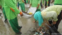 Aksi yang patut dicontoh dan diapresiasi! (Prins David Saut/detikTravel)