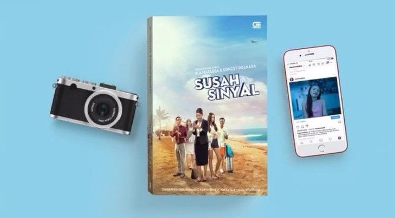 Jatuh Cinta dengan Susah Sinyal, Ika Natassa Ungkap Alasan Garap Versi Novel Jatuh Cinta dengan Susah Sinyal, Ika Natassa Ungkap Alasan Garap Versi Novel