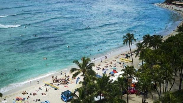 Pantai Favoritmu Terancam Hilang Karena Krisis Iklim dan Pembangunan