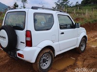 Main Tanah Bareng Si Mungil Suzuki Jimny