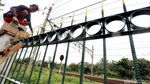 Sepanjang Sisi Stasiun Cakung Kini Dipasangi Pagar Pembatas