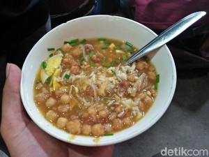 Kriuk Renyah Soto Klethuk yang Unik dari Blora