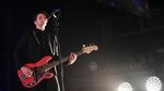Aksi Panggung Dallon Weekes Sebelum Hengkang dari Panic! At The Disco