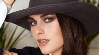 Model memang jadi pekerjaan utama Sofia saat ini. Jika Anda membuka akun instagram, @francescasofianovello, banyak terdapat foto indah dirinya (Instagram)