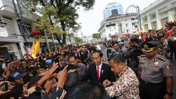 Presiden Jokowi di HUT AMS ke-51