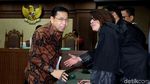Senyum Khas Setya Novanto Usai Sidang