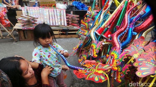 Penjualan terompet jelang Tahun Baru sepi