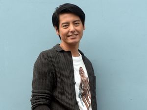 Roger Danuarta Mualaf di Bekasi
