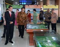 Jokowi Resmikan Terminal Baru Bandara Supadio Pontianak
