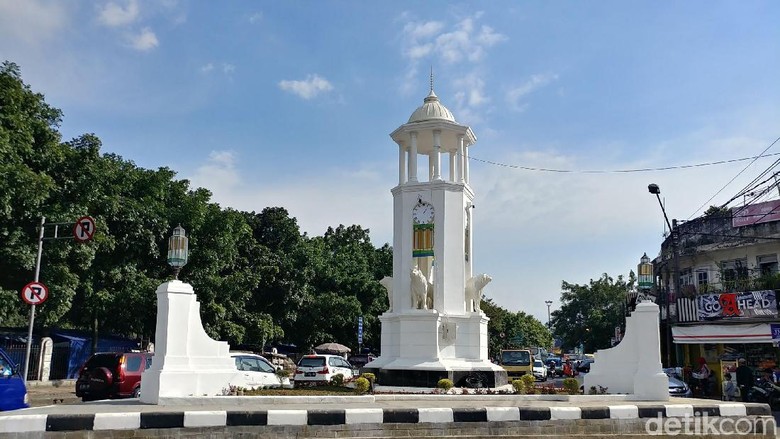 Potret Maung Yang Mirip Anjing Laut Di 3 Lokasi Di Bandung Foto 11