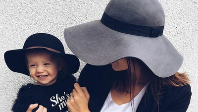 Kompak! Saat Ibu dan Anak Sama-sama Stylish