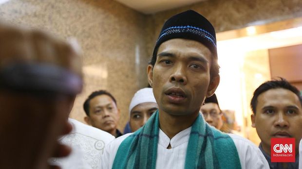 Ganjar Siap Dialog dengan Abdul Somad Soal Ancaman Ceramah