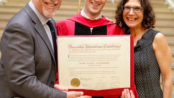 Dalam waktu kurang dari 2 menit, Zuckerberg bisa menghasilkan pendapatan total rata-rata pegawai di Amerika Serikat yang sebesar USD 46.696. Foto: instagram