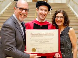 Potret Bocah Culun Menjelma Jadi Anak Muda Terkaya Dunia