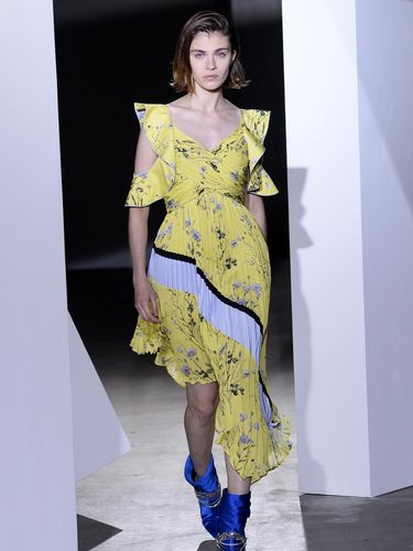 Fashion People Perlu Tahu 5 Warna yang Bakal Tren di 2018