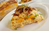 Menu Tahun Baru: Lembut Gurih Kentang dalam Salad dan Gratin untuk Meriahkan Pesta