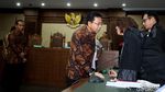 Senyum Khas Setya Novanto Usai Sidang